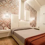 Paradise Vezal 4*