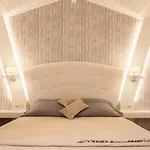 Paradise Vezal Aparthotel
