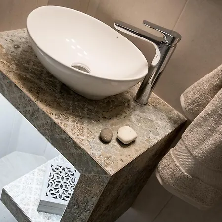 Paradise Vezal شقة فندقية 4*