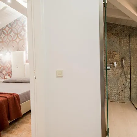 Paradise Vezal شقة فندقية