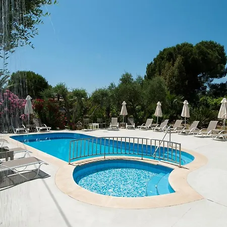 Paradise Vezal Ξενοδοχείο με διαμερίσματα 4*