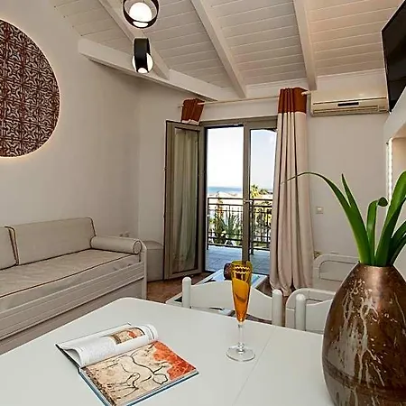 Paradise Vezal 4*
