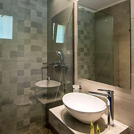 Aparthotel Paradise Vezal 4*