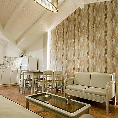 Paradise Vezal Aparthotel