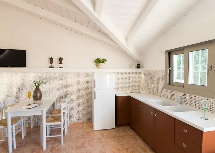 아파트호텔 Paradise Vezal 라가나스