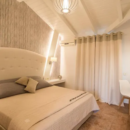Paradise Vezal 4*