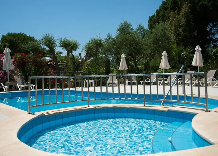 Hotel apartamentowy Paradise Vezal 4*